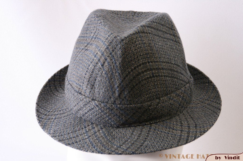 kleine Vintage Vissers hoed blauw grijs 53 Baantjer hoedje, Gebruikt, Hoed, Ophalen of Verzenden, Jongen