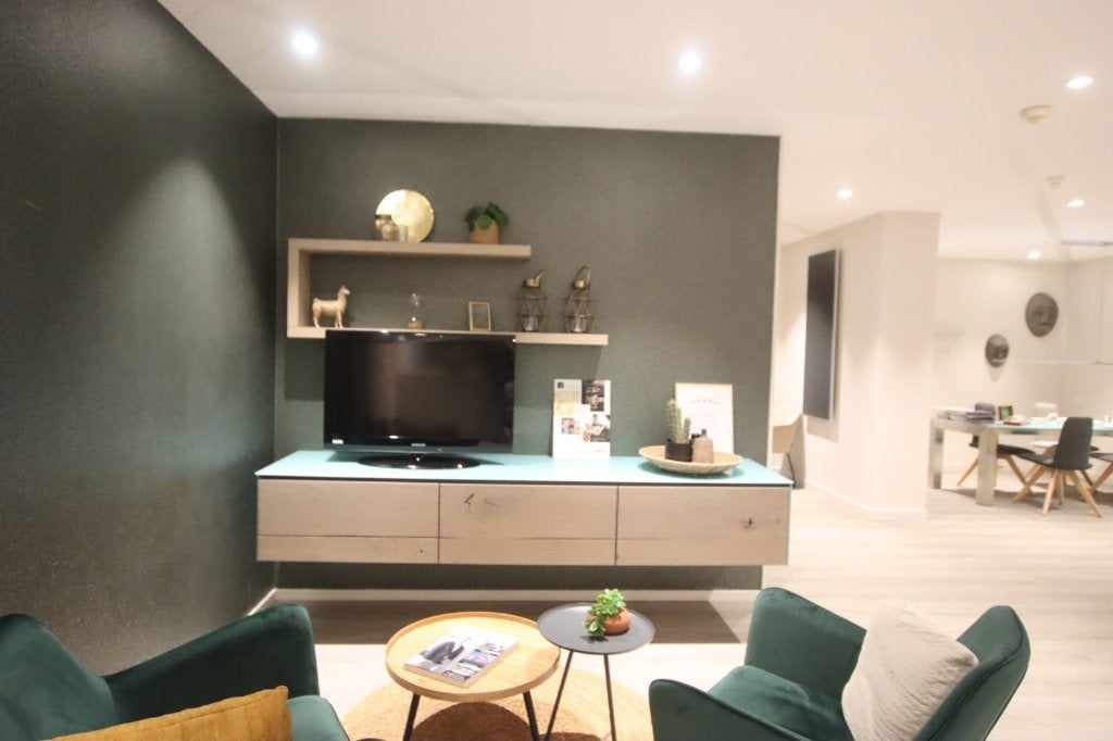 zwevende TV kast van glas en eiken hout, Ophalen, Glas, Nieuw, 200 cm of meer