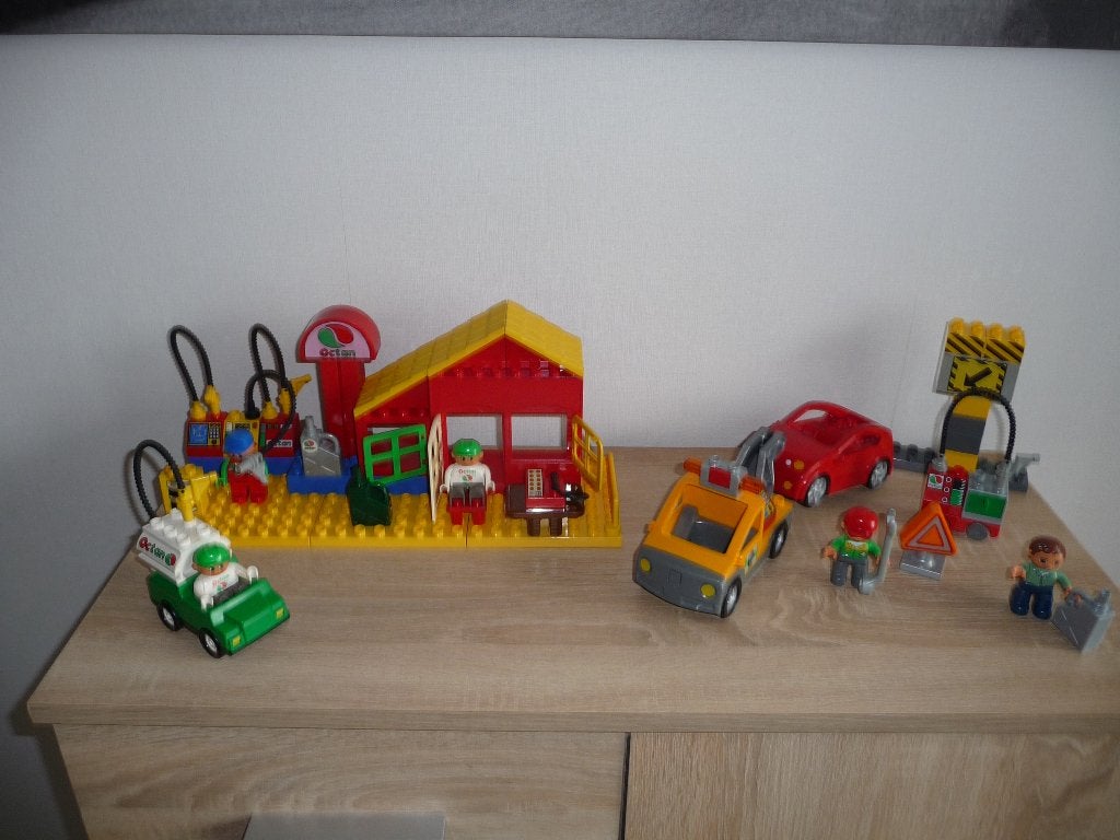 2 duplo set benzine station  en pechtdienst, Ophalen of Verzenden, Zo goed als nieuw, Compleet, Duplo