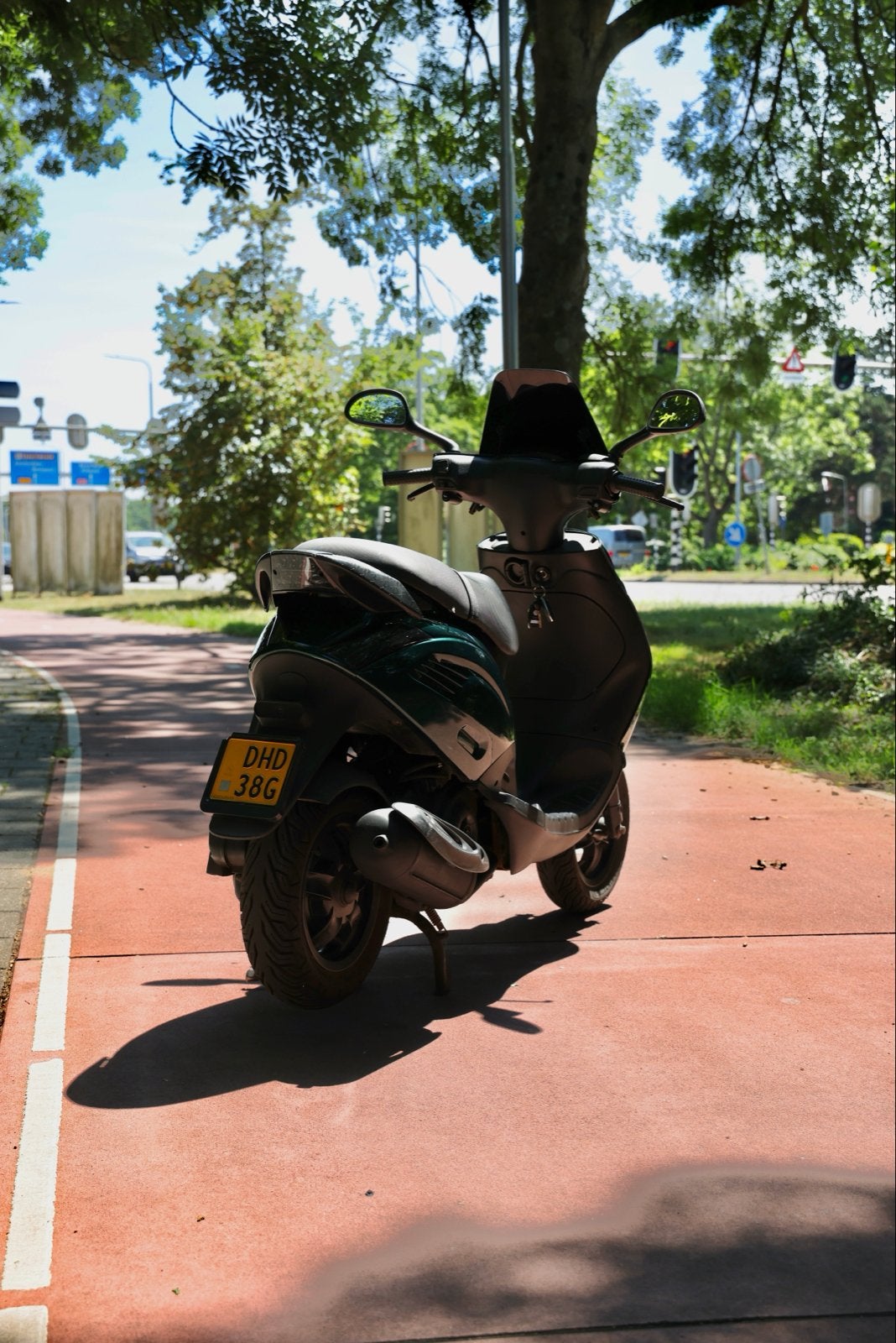 Piaggio Zip 80cc - jaguar Groen - 2017, Fietsen en Brommers, Ophalen, Maximaal 45 km/u, Zip, Zo goed als nieuw