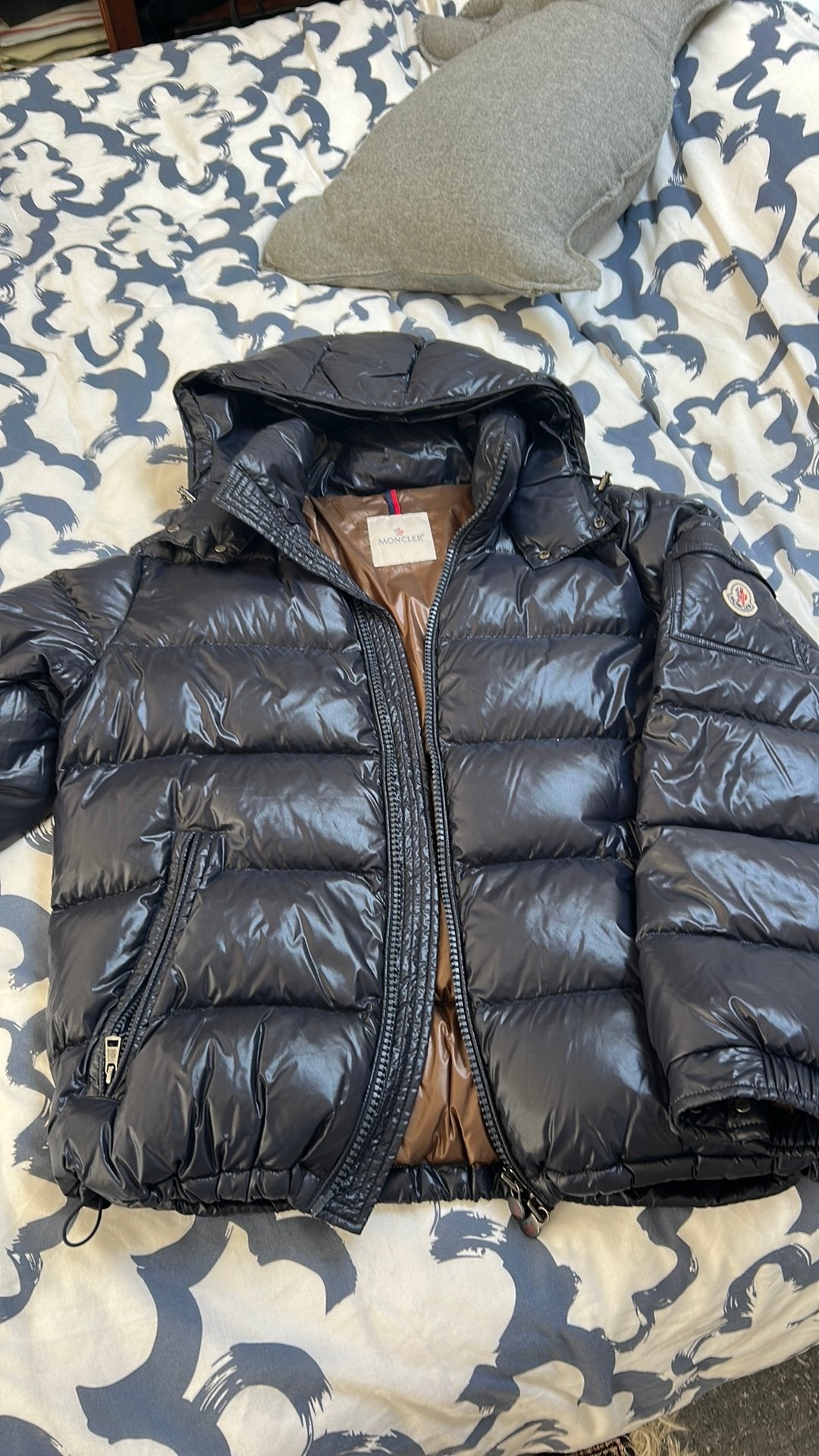 Moncler Maya midnight blue maat 5, 100% authentiek, Verzenden, Zo goed als nieuw, Maat 52/54 (L), Blauw