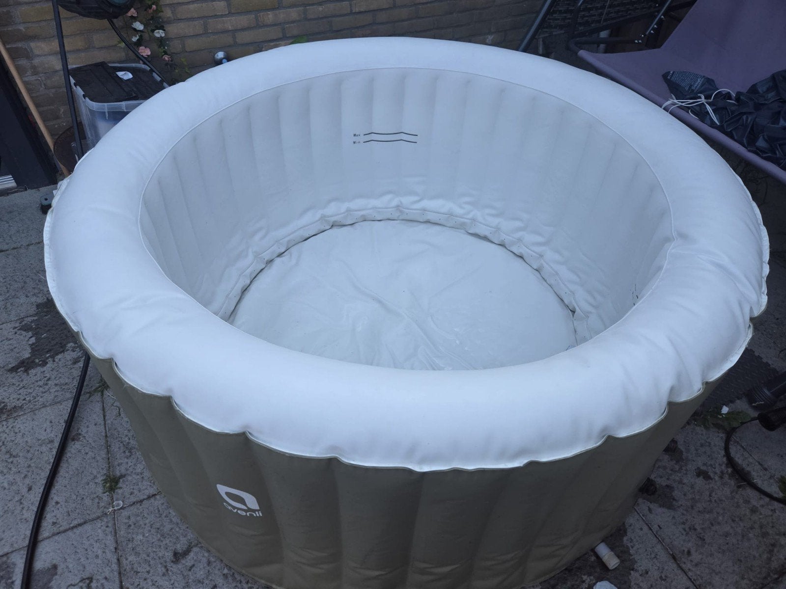 Opblaasbare Jacuzzi Avenli, Ophalen, Gebruikt, Opblaasbaar