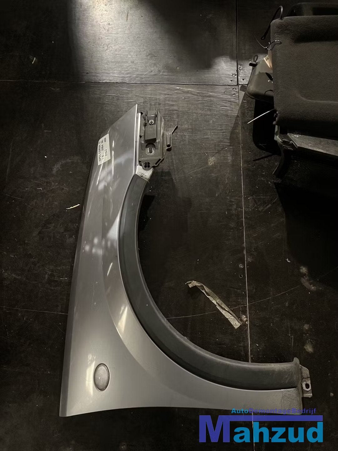 OPEL CORSA C Grijs Z163 Rechts voorscherm 2000-2005, Gebruikt, Opel Automobile GmbH, Ophalen of Verzenden, Kontakt@opel-infoservice.de