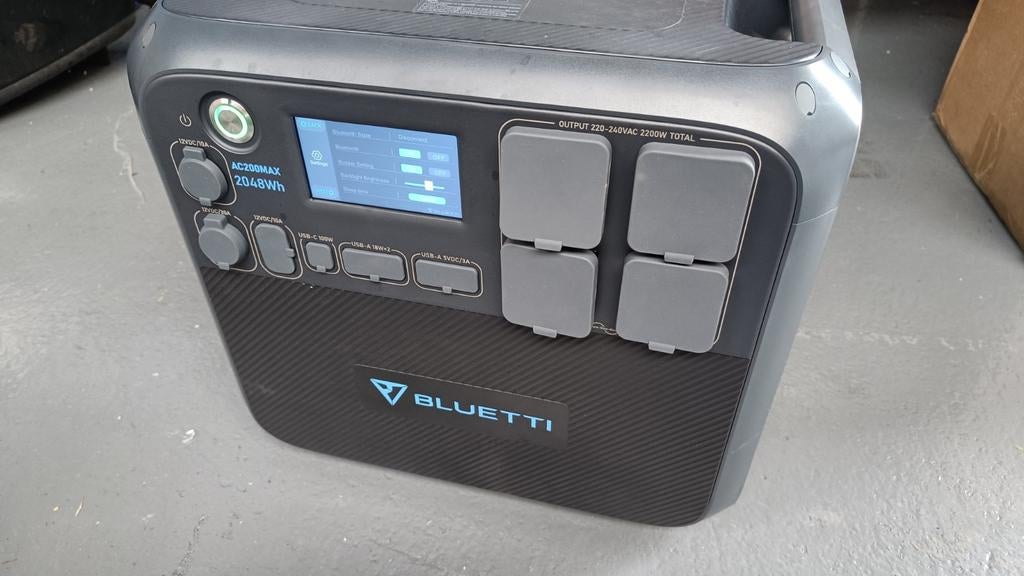 BLUETTI AC200Max power station, Ophalen, Nieuw