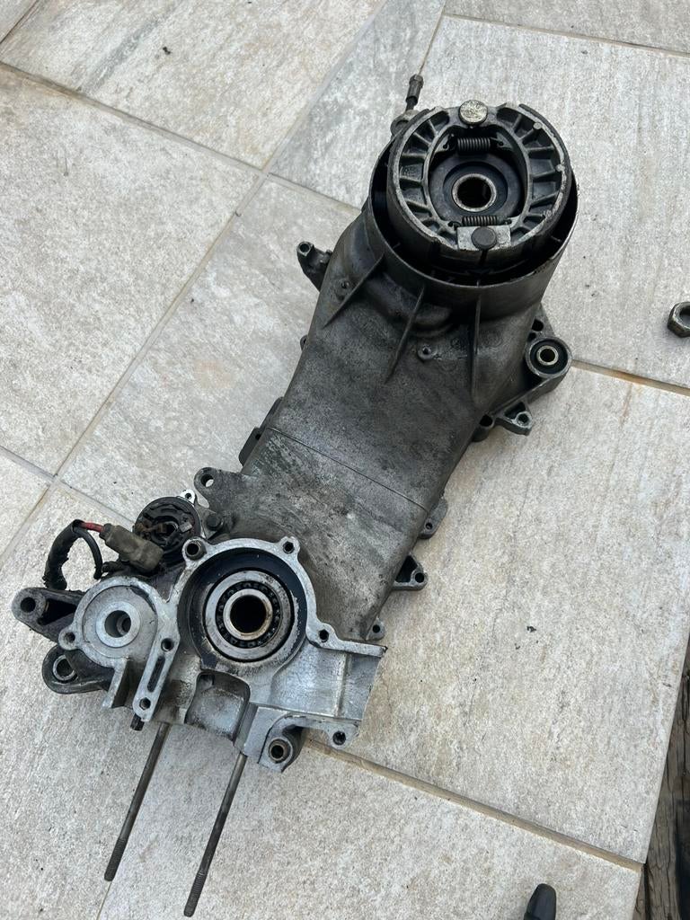 Piaggio zip 2takt carter AC lange kant onderdelen, Motoren, Ophalen of Verzenden