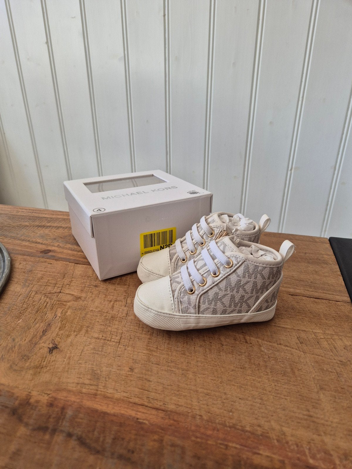 Michael Kors babysneakers maat 19 - Zo goed als nieuw, Kinderen en Baby's, Ophalen, Meisje, Michael Kors, Schoenen