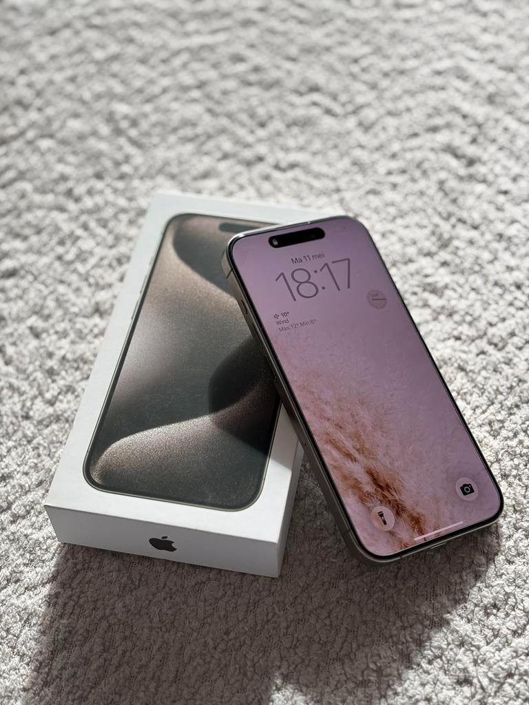 iPhone 15 PRO, incl. 10 hoesjes, Telecommunicatie, Mobiele telefoons | Apple iPhone, Ophalen, 128 GB, 88 %, Zo goed als nieuw