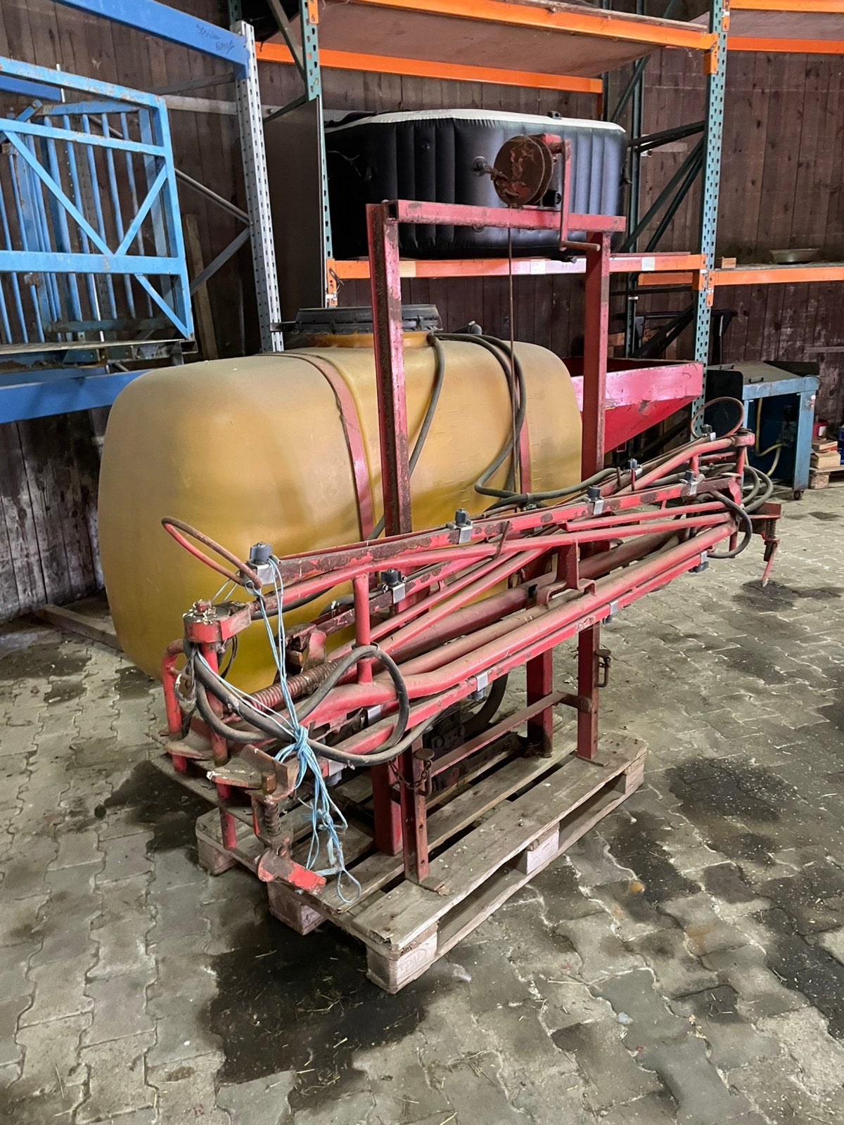 Hardy veldspuit 10 meter, Ophalen