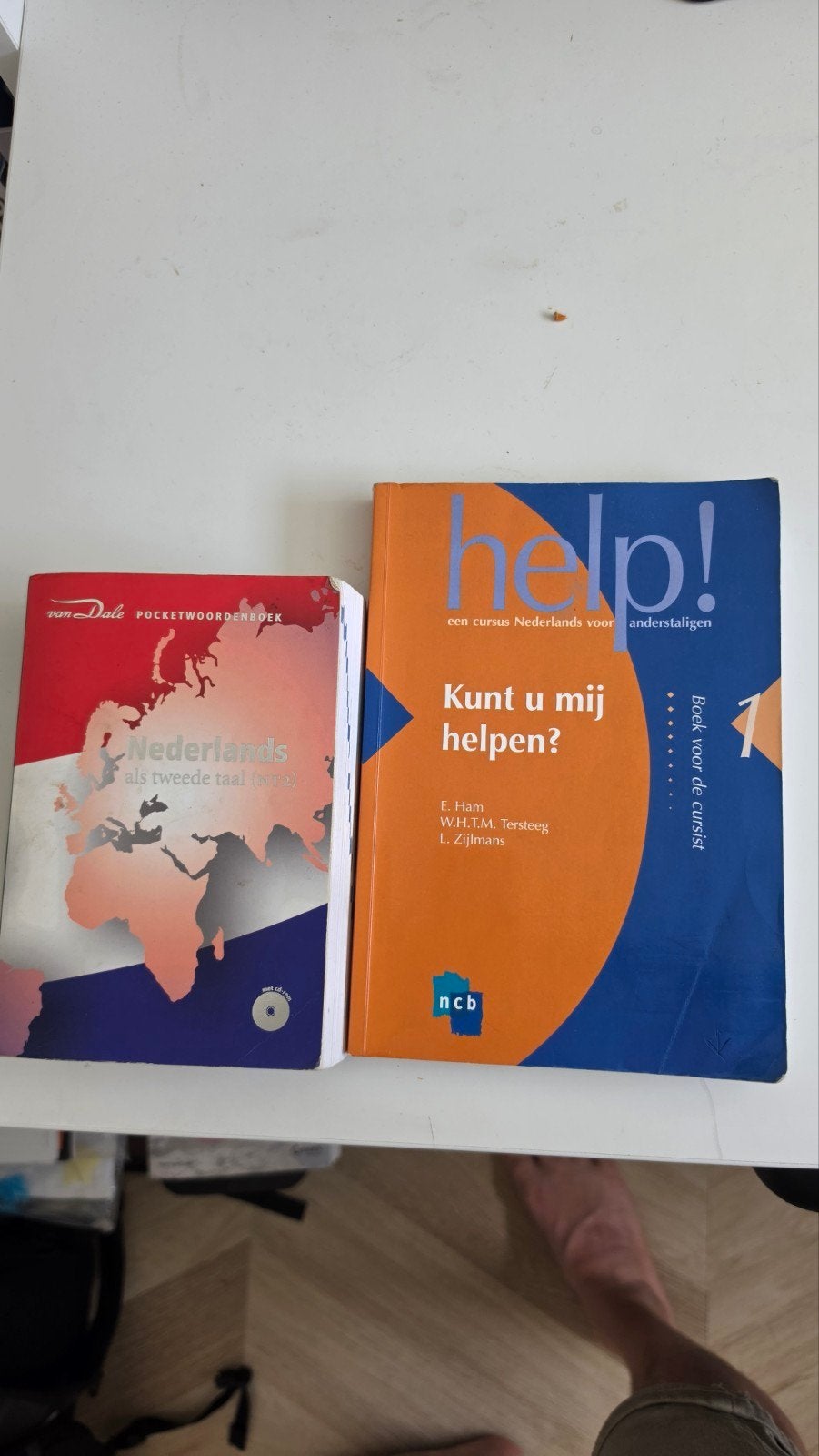 Nederlands leren: Van Dale & Help! cursusboeken, Boeken, Ophalen, Non-fictie, Nederlands, Zo goed als nieuw