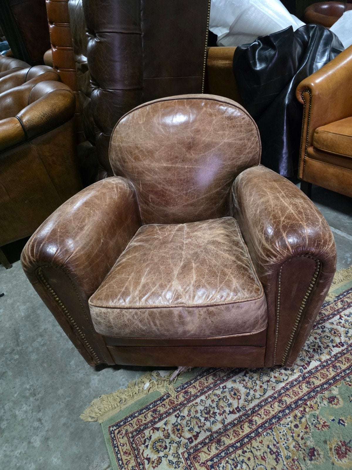 Moustache stijl fauteuil cigar brown + BEZORGING GRATIS, Huis en Inrichting, Fauteuils, Gebruikt, Art deco, ., Ophalen of Verzenden
