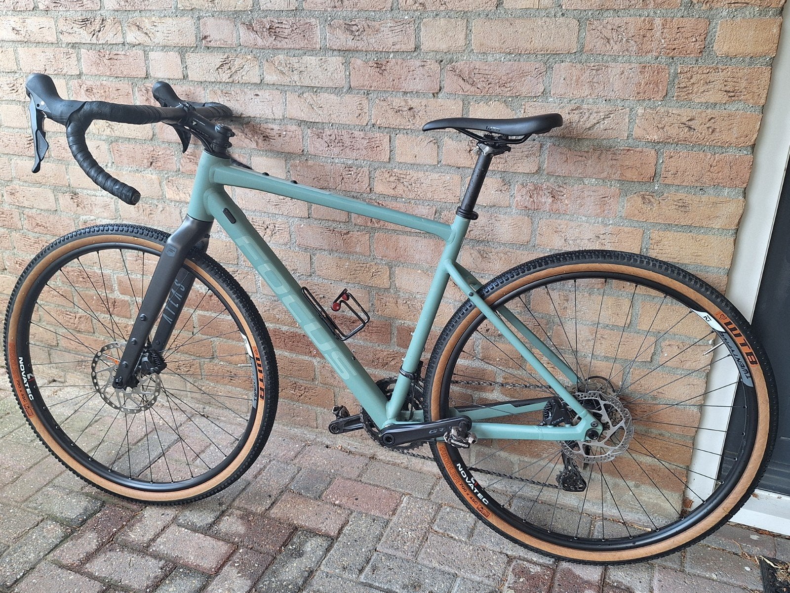 Focus Atlas 6.7 E.Q. Gravelbike - Zo goed als nieuw, Fietsen en Brommers, Fietsen | Racefietsen, Aluminium, Zo goed als nieuw