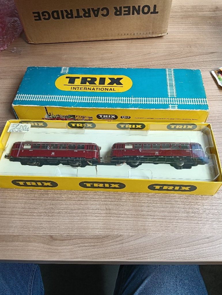 Trix 2481 H0 Railbus met bijwagen VT798 van de DB, Gebruikt, Gelijkstroom, Trix, Wagon