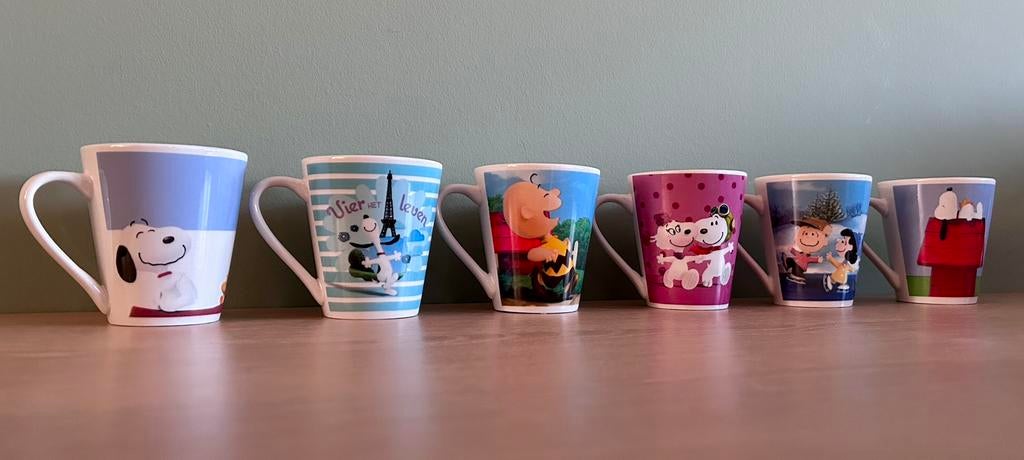 Set van zes Snoopy bekers / mokken Charlie Brown en Peanuts, Overige materialen, Overige typen, Ophalen of Verzenden, Zo goed als nieuw