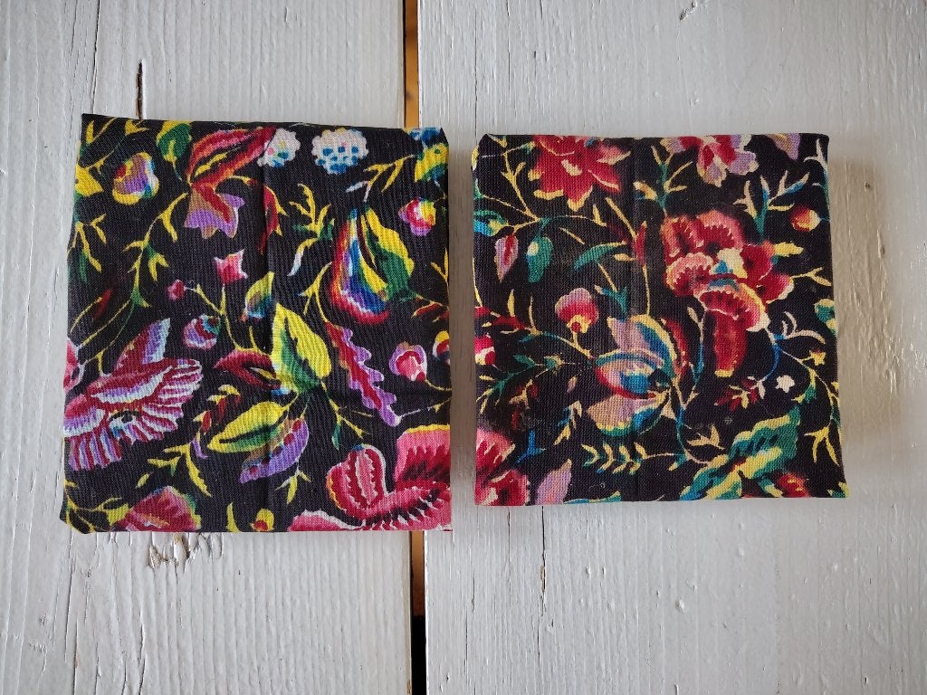 2 Prachtige baafjes Marken - bauw, borstlap, Antiek en Kunst, Ophalen of Verzenden, Dames