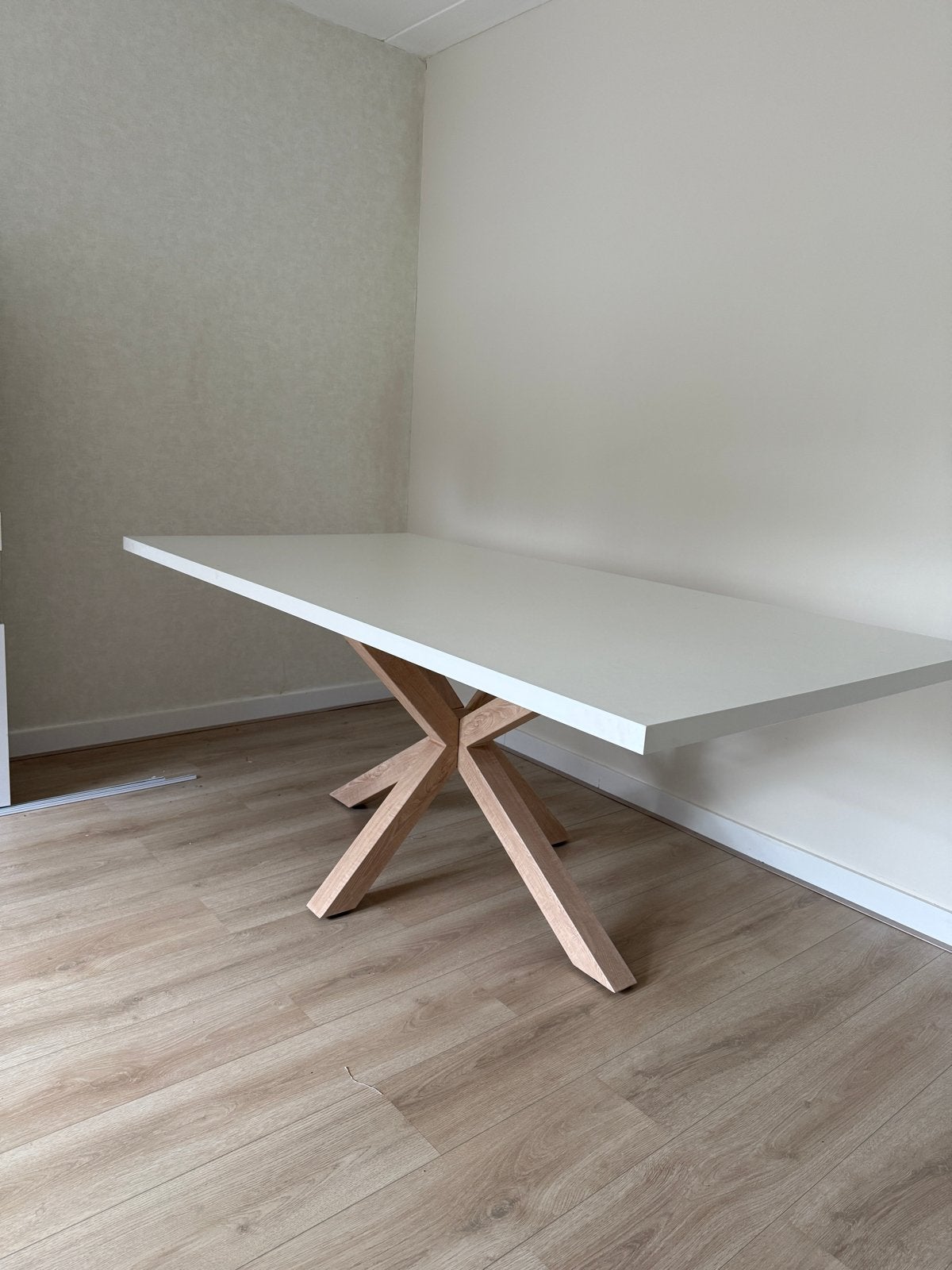 Kave Home Argo eettafel wit melamine houteffect 200x100cm, Huis en Inrichting, Tafels | Eettafels, Ophalen, 50 tot 100 cm, Zo goed als nieuw