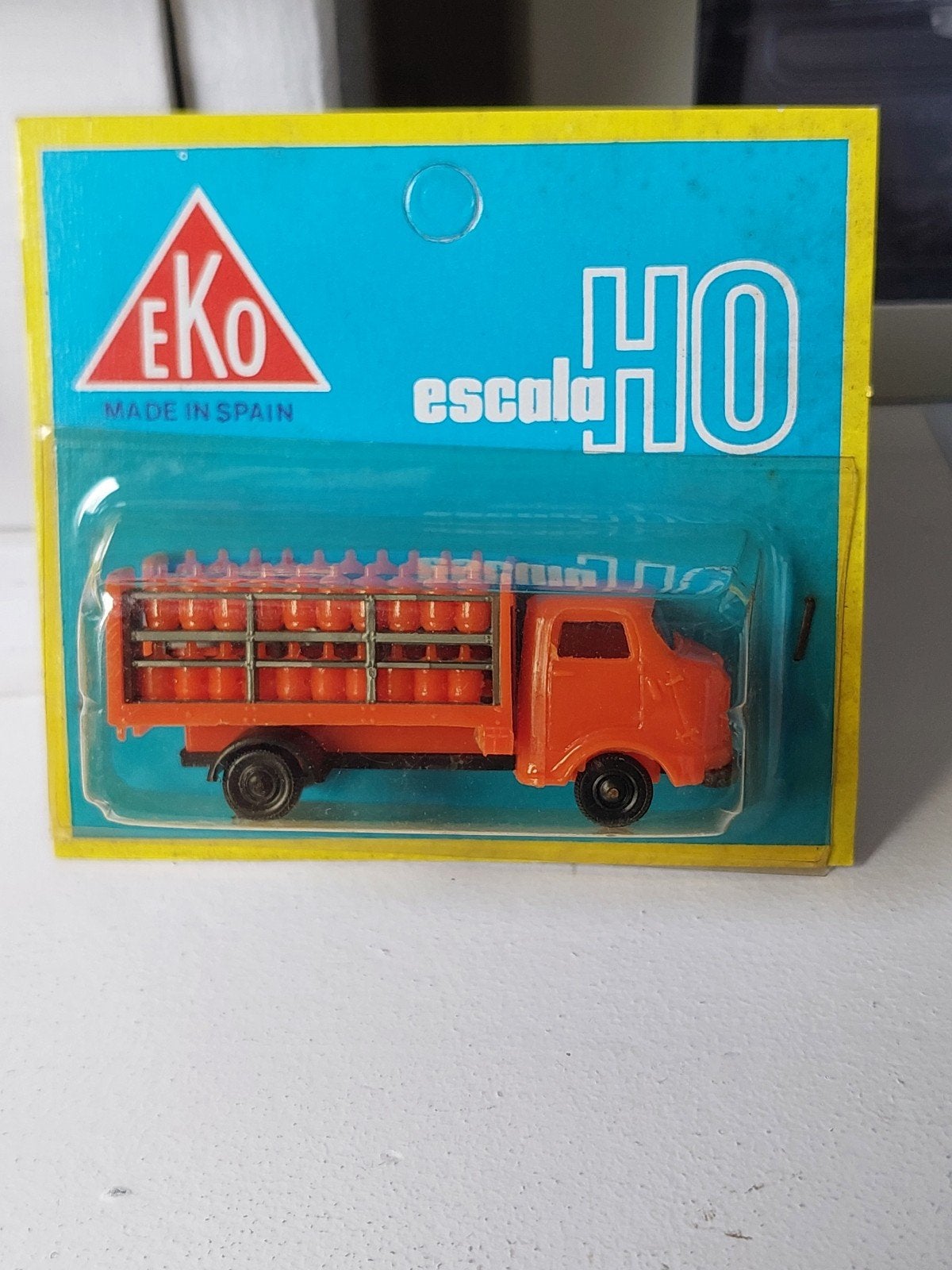 Vrachtauto met gasflessen  EKO uit Spanje, Ophalen of Verzenden, Bus of Vrachtwagen, Overige merken
