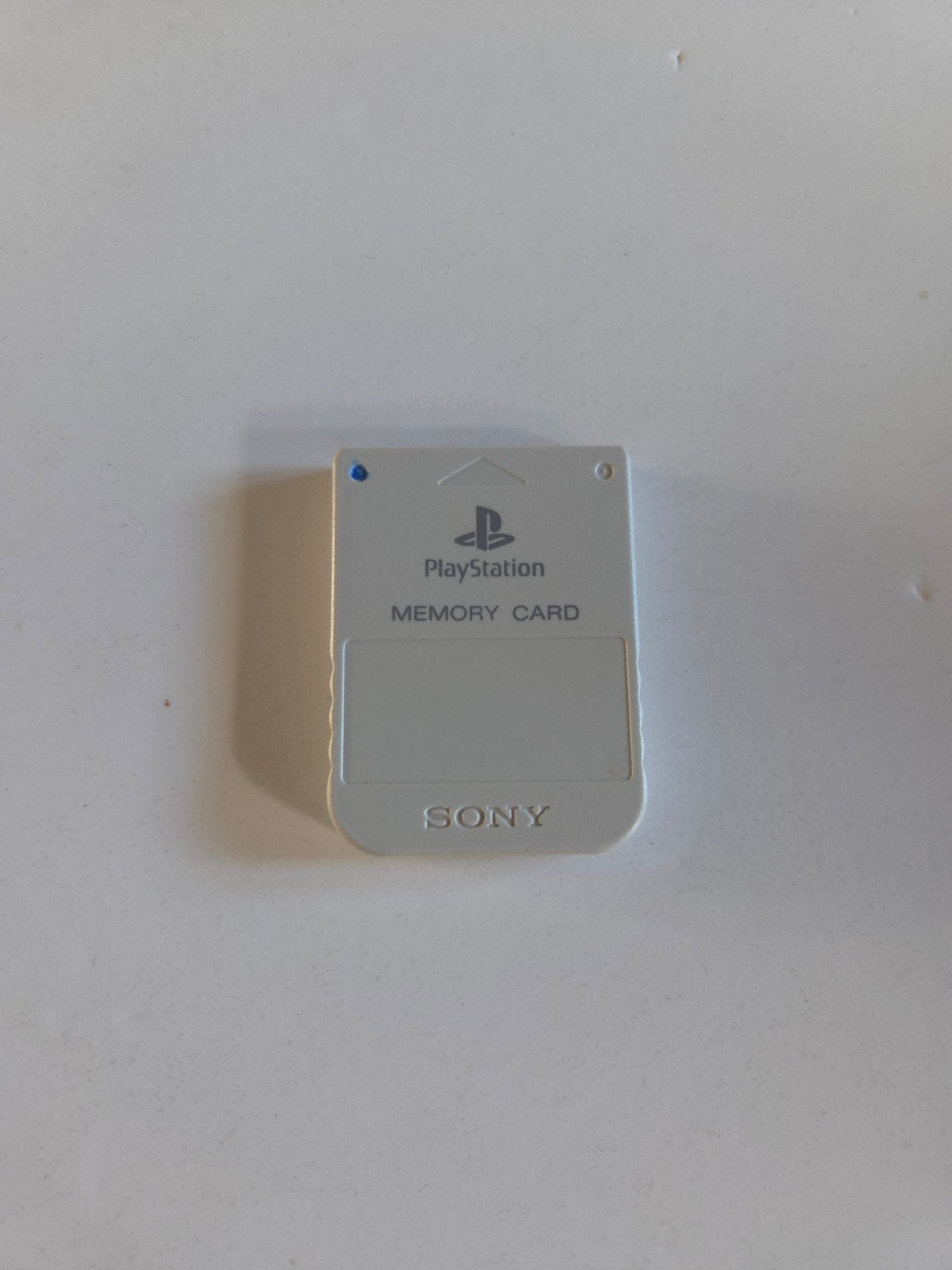 Playstation 1 (PS2) - Memory Card Origineel Licht Grijs, 1 speler, Ophalen of Verzenden, Zo goed als nieuw, Avontuur en Actie