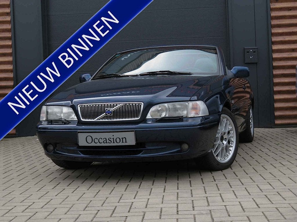 Volvo C70 Convertible 2.0 T Prestige Automaat Nieuwstaat Air, Auto's, Oldtimers, Bedrijf, Te koop, ABS, Airbags, Airconditioning