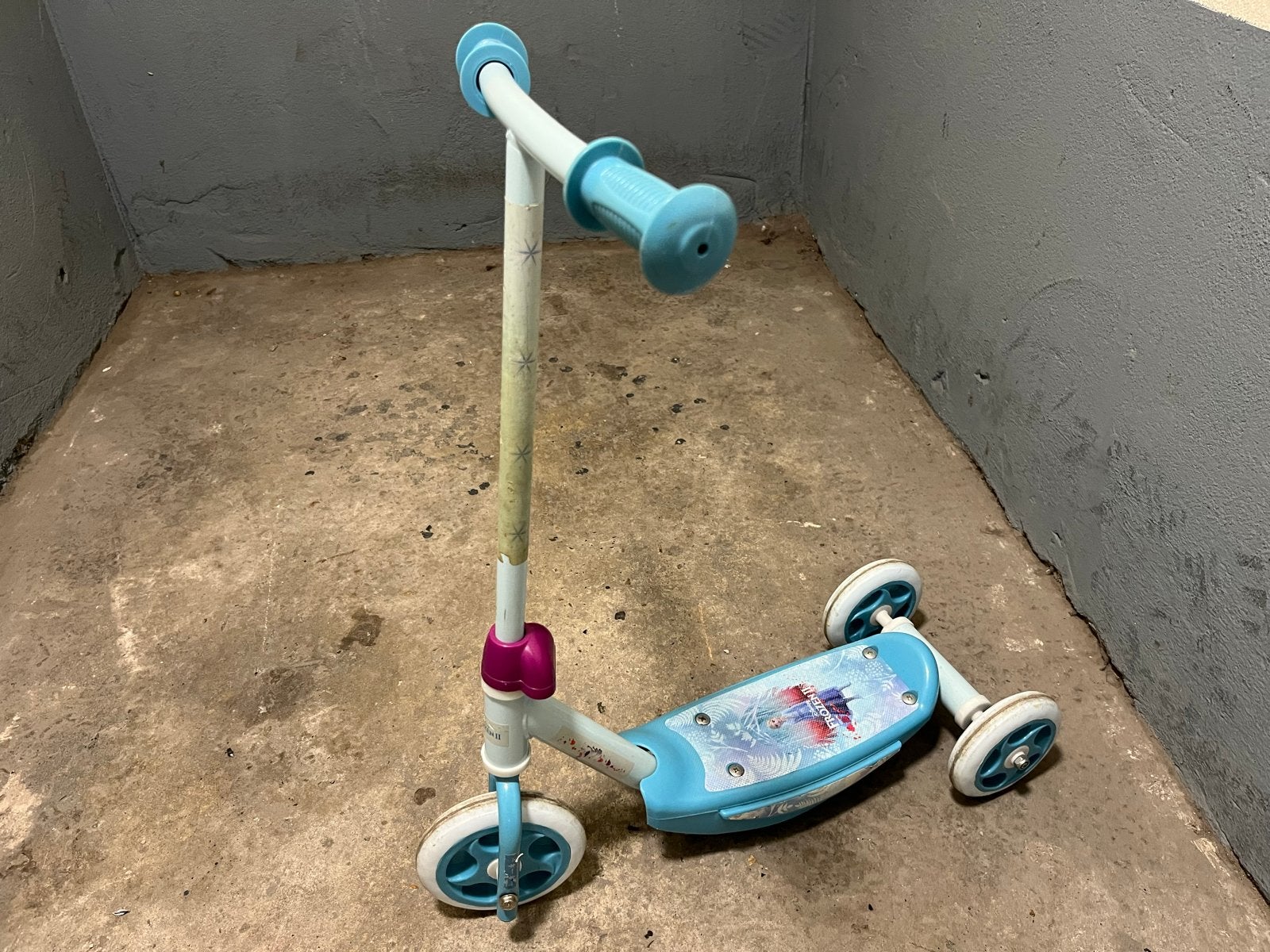 Kinderstep Frozen - Leuke 3-wieler voor meisjes, Fietsen en Brommers, Ophalen, Gebruikt, Gewone step