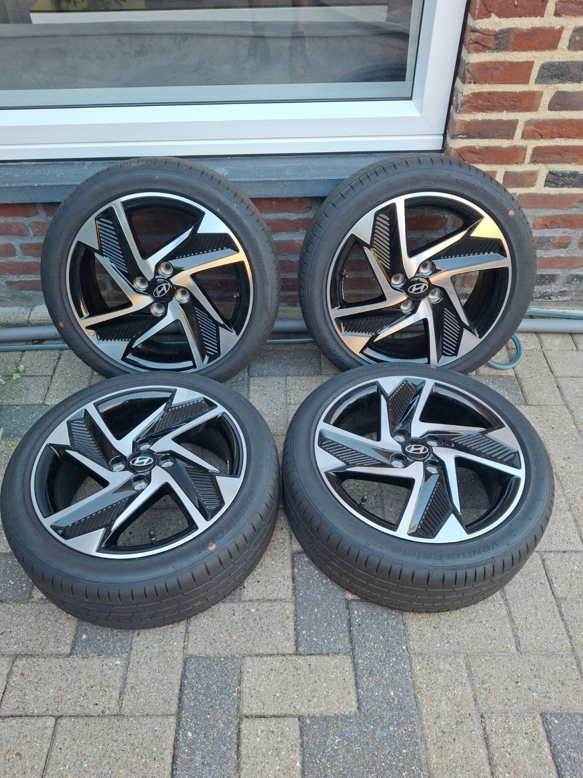 Hyundai i10,kia picanto 16 inch velgen met Hankook banden., Ophalen, Gebruikt, 16 inch, Banden en Velgen
