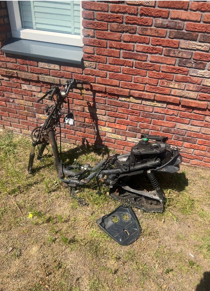 Neo’s yamaha, Fietsen en Brommers, Scooters | Yamaha, Zo goed als nieuw, Overige modellen, Benzine, Ophalen