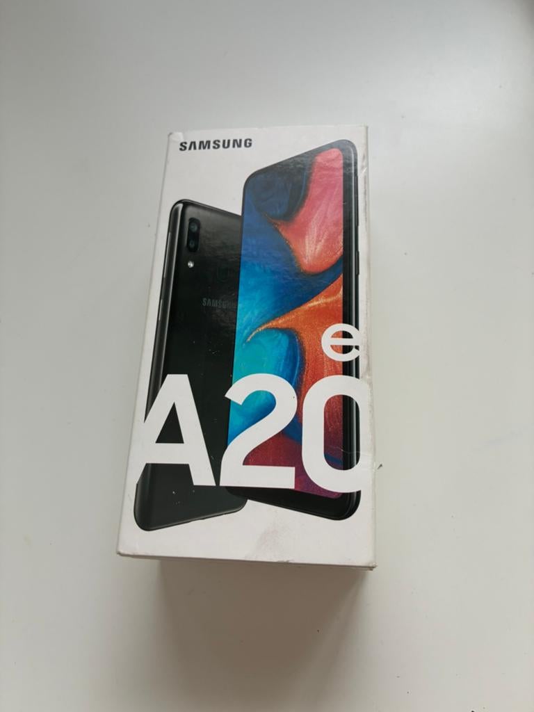 Samsung A20E, Zwart, 32 GB, Ophalen of Verzenden, Zo goed als nieuw