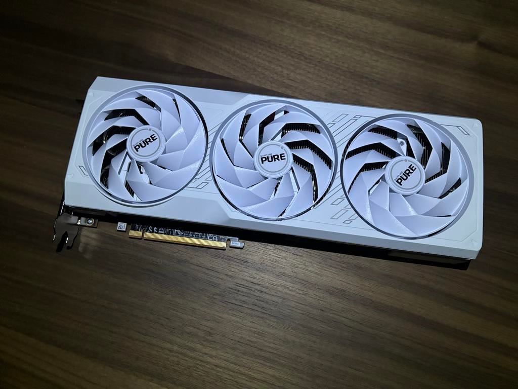 AMD Radeon RX 7700 XT videokaart, GDDR6, PCI-Express 4, Ophalen of Verzenden, Zo goed als nieuw