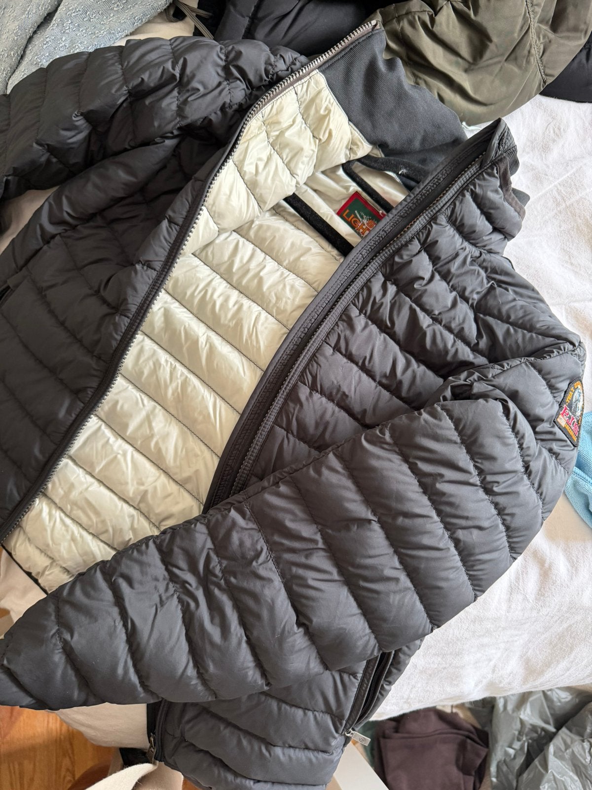 Foto 2 van Parajumpers