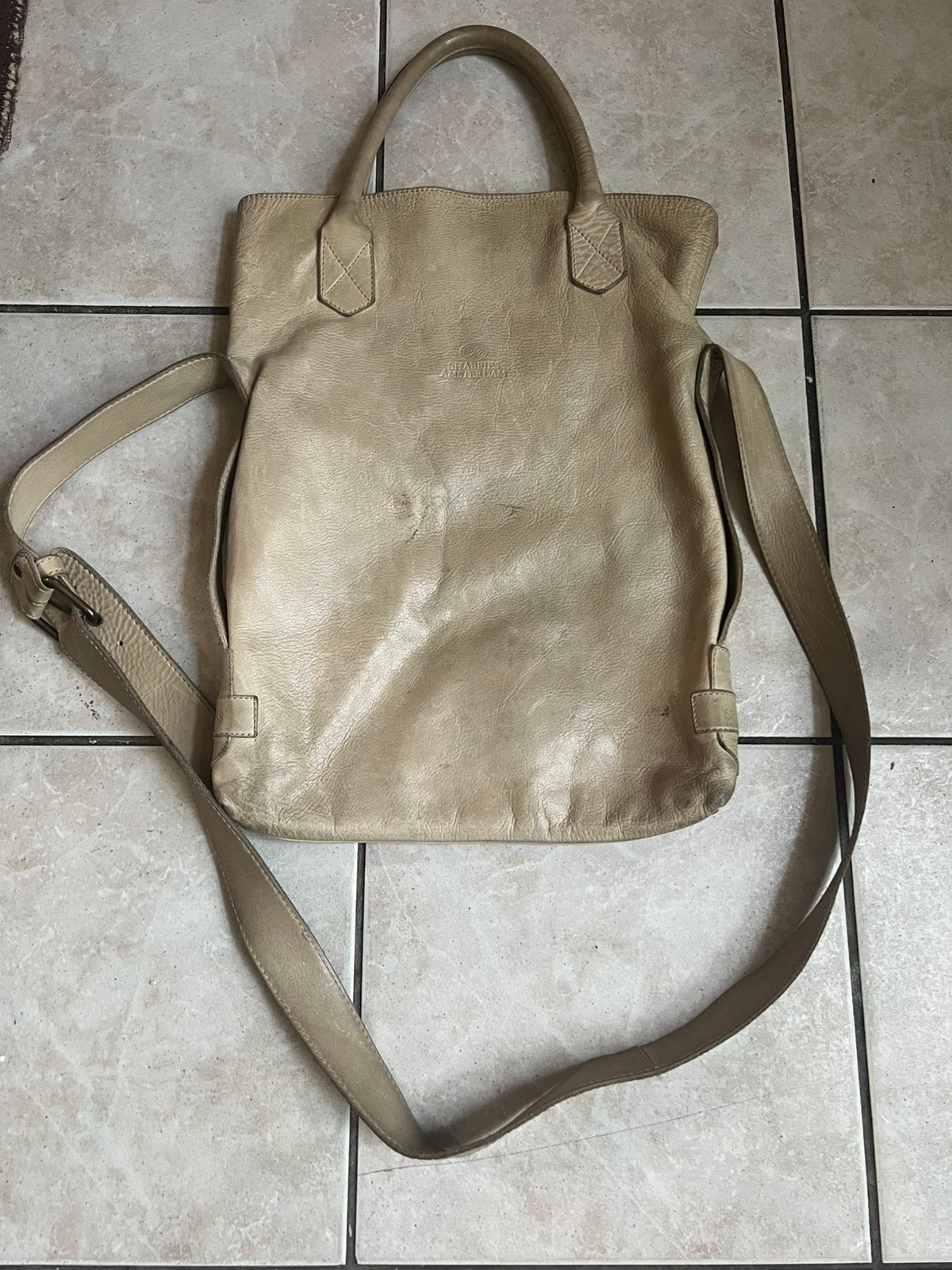 Fred de la Bretonniere leren schoudertas formaat laptop, Ophalen of Verzenden, Zo goed als nieuw, Beige, Leer