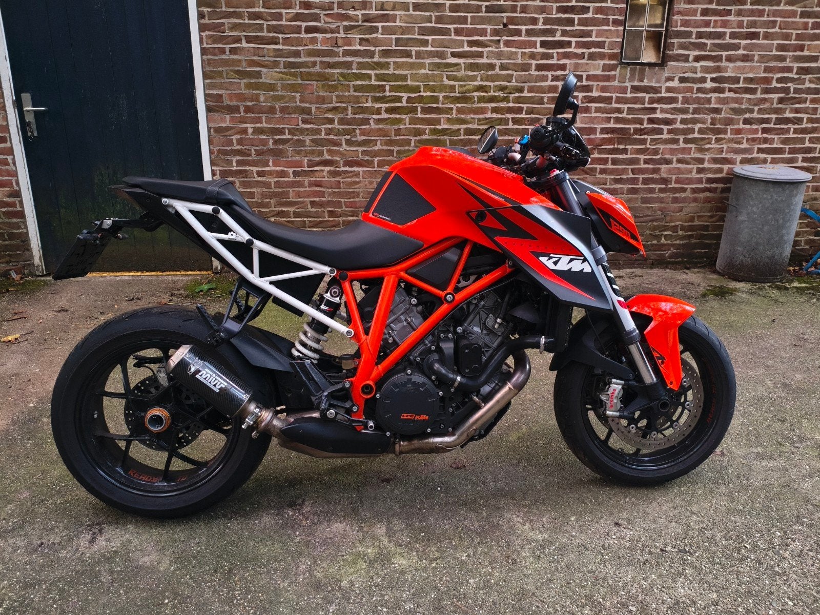 KTM 1290 Super Duke R, 2 cilinders, Motorrijbewijs A, 1301 cc, Meer dan 35 kW