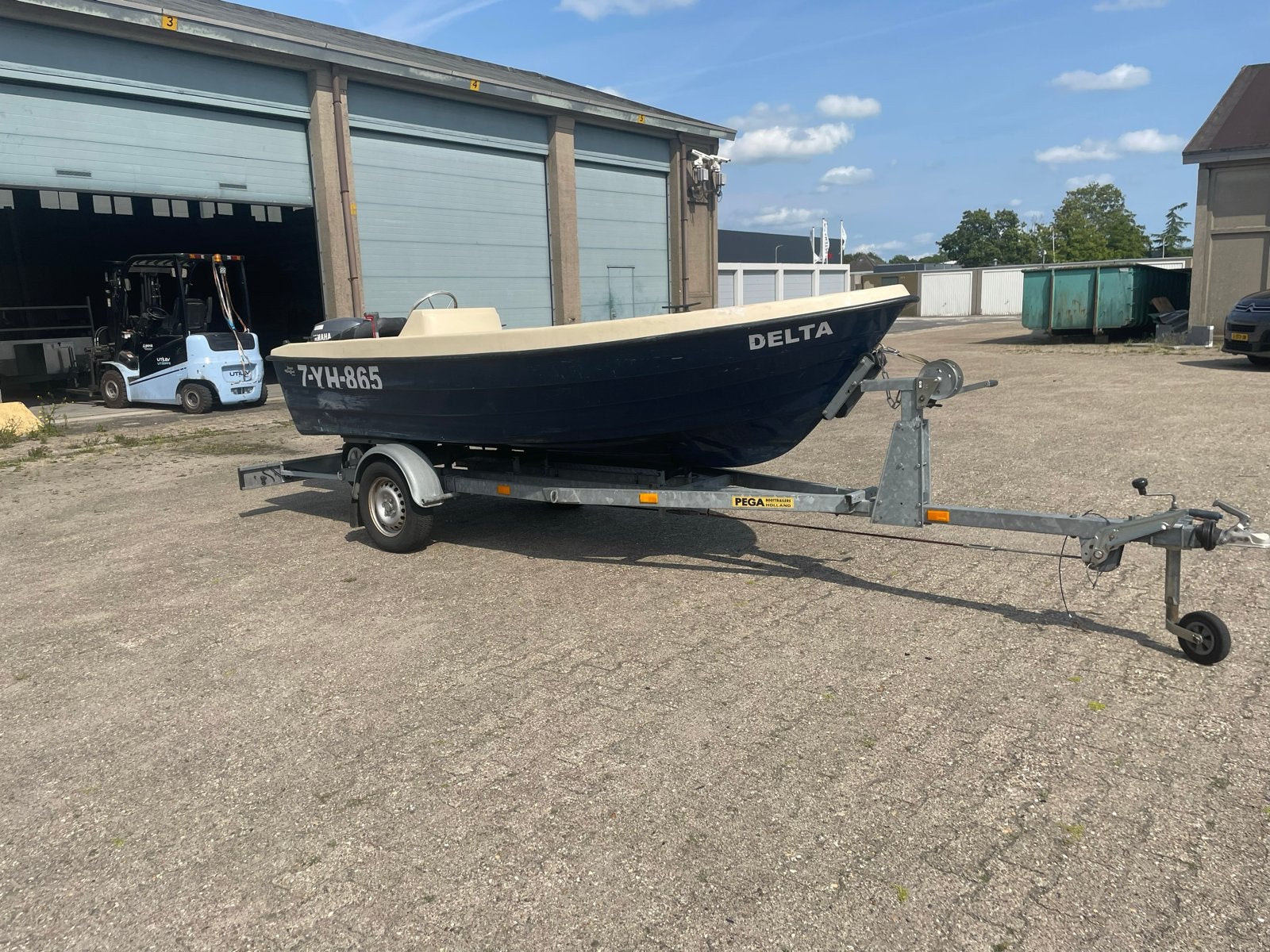 Delta sloep met Yamaha 15pk buitenboordmotor en trailer, Ophalen, Gebruikt, Met afstandsbediening, 10 tot 30 pk