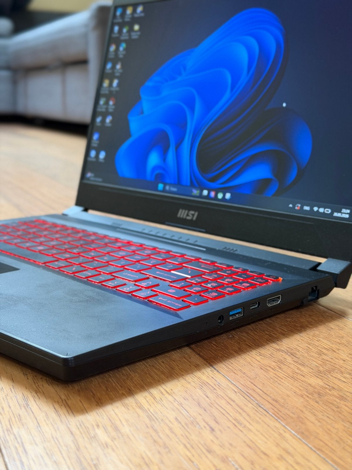 MSI Gaming Laptop - i5-11400H, RTX 3050, 16GB RAM, 1TB SSD, Met videokaart, 2 tot 3 Ghz, Ophalen of Verzenden, Zo goed als nieuw