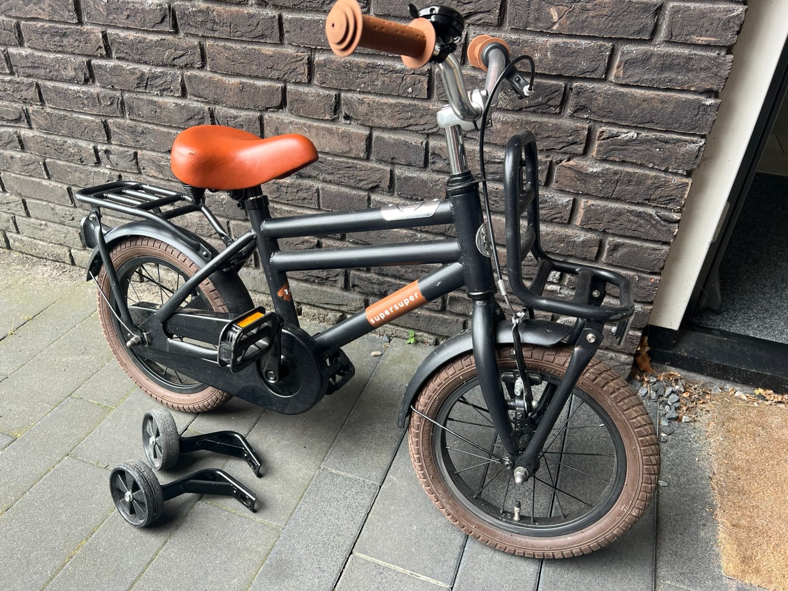 Te koop: kinderfiets 12 inch, Ophalen, Zo goed als nieuw, Minder dan 16 inch, Zijwieltjes