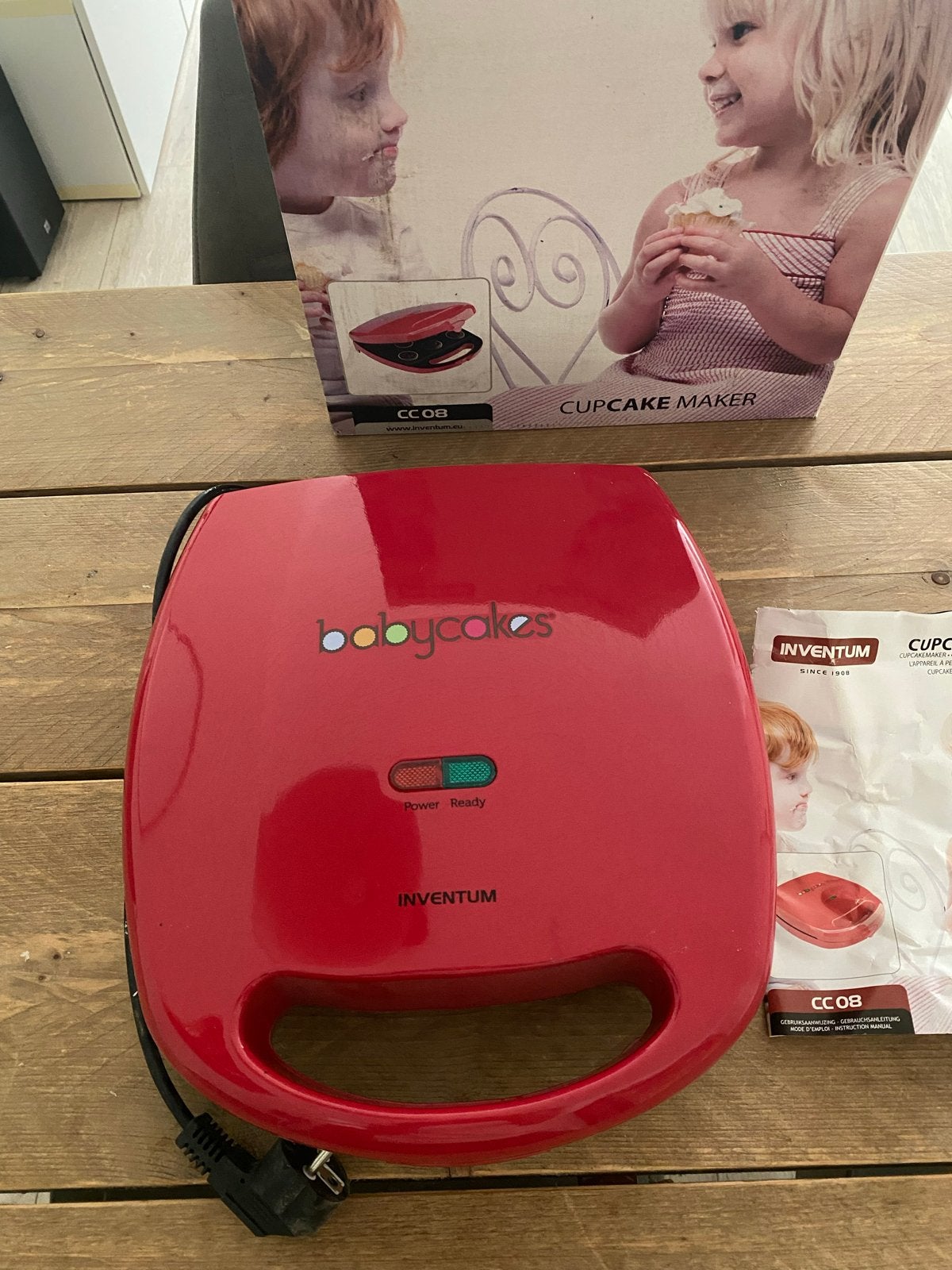 Inventum Babycakes Cupcake Maker CC08 - Minimaal gebruikt, Hobby en Vrije tijd, Ophalen, Zo goed als nieuw, Cupcakes, Bakvorm