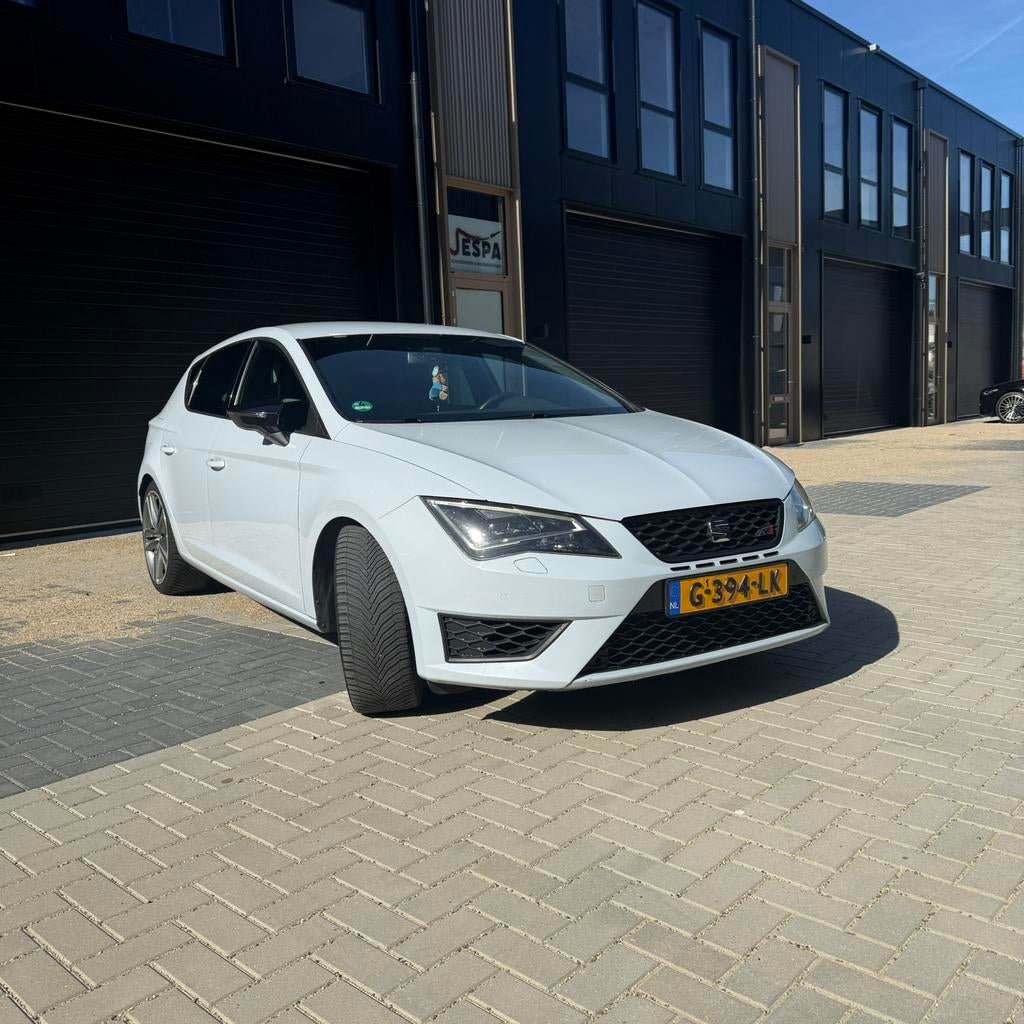Seat Leon Cupra 2.0 TSI 280PK Dsg-6 2015 Dynamic Grey Spec., Auto's, 15 km/l, 1321 kg, Zwart, 1984 cc
