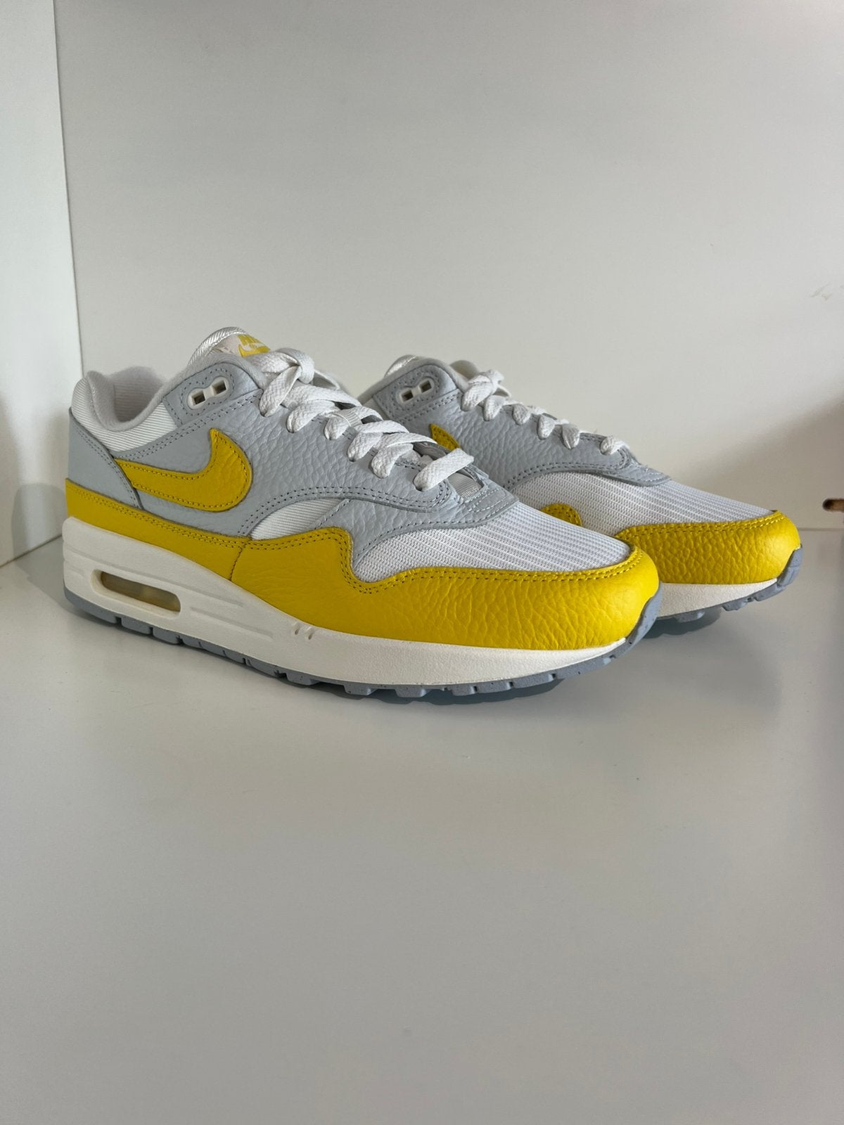 Nike Air Max 1 Tour Yellow (W), Overige kleuren, ., Nieuw, Ophalen of Verzenden