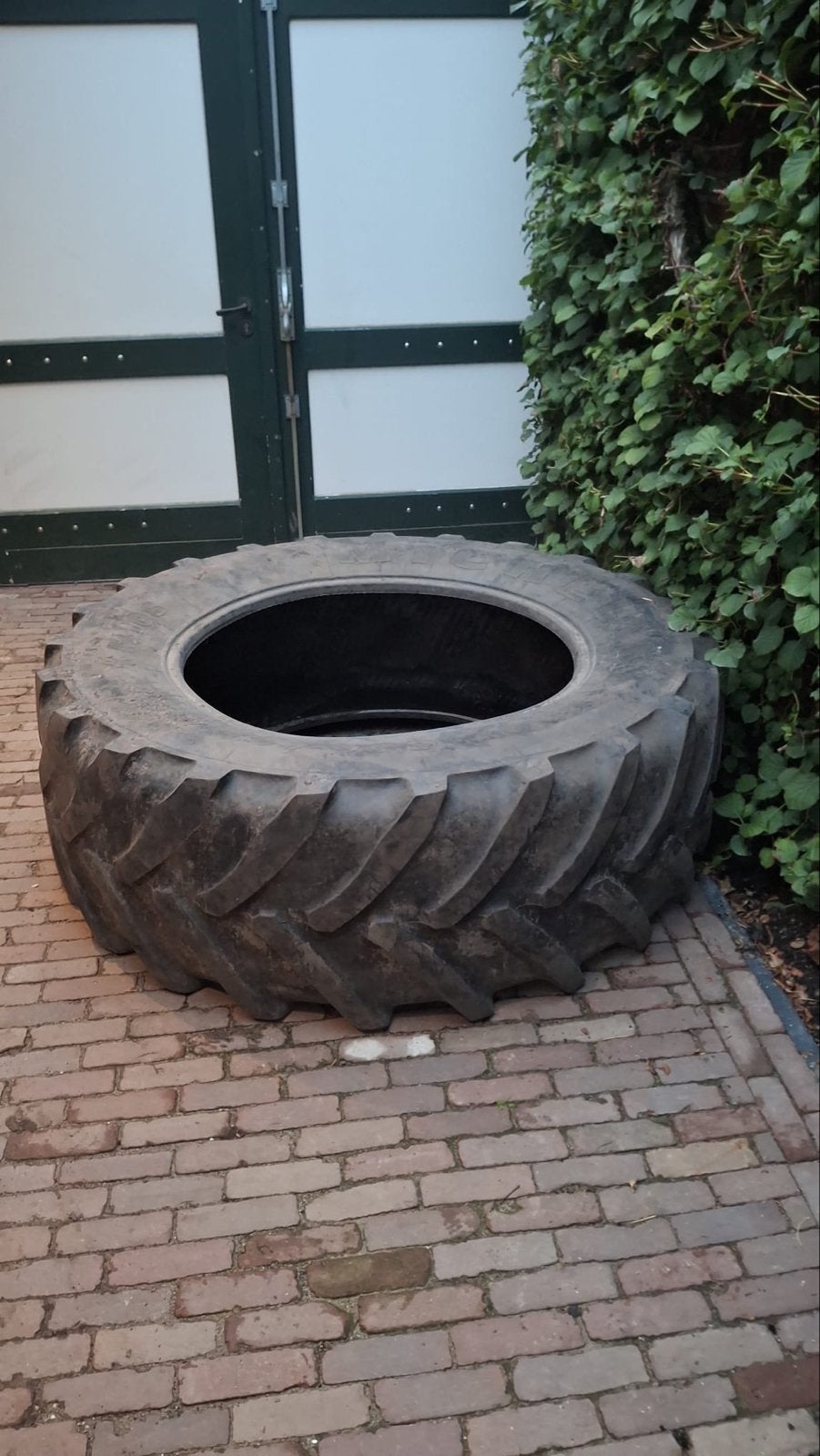 Grote tractorband voor zandbak of speeltoestel, Ophalen, Gebruikt