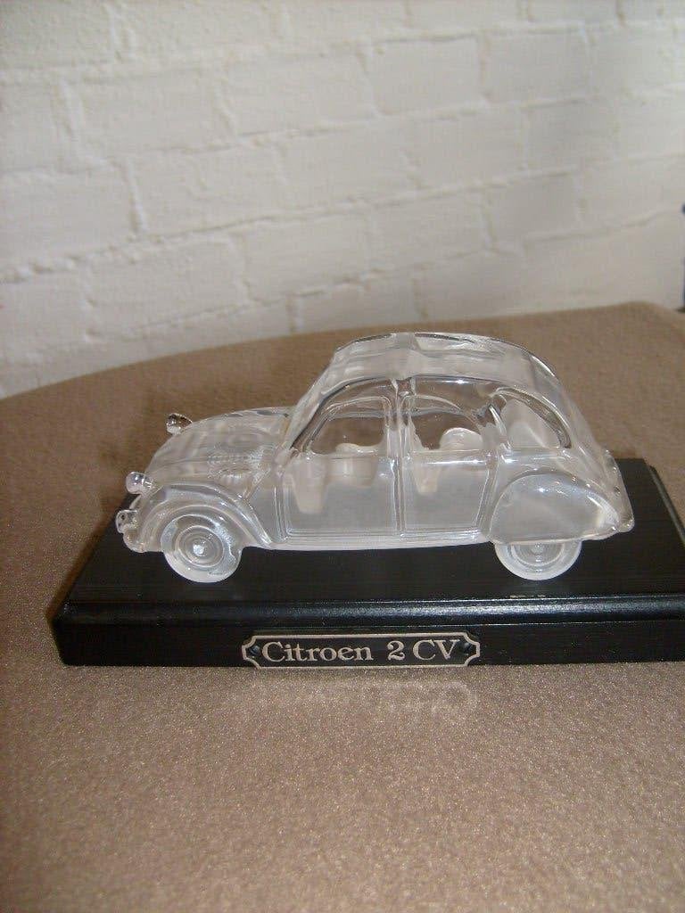 Citroën 2CV schaalmodel van kristal met sokkel, Hobby en Vrije tijd, Ophalen of Verzenden, Zo goed als nieuw, Auto, Overige merken