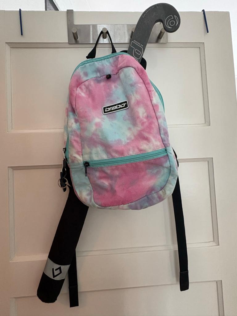 Brabo hockeytas multi-color tie-dye, Ophalen, Gebruikt