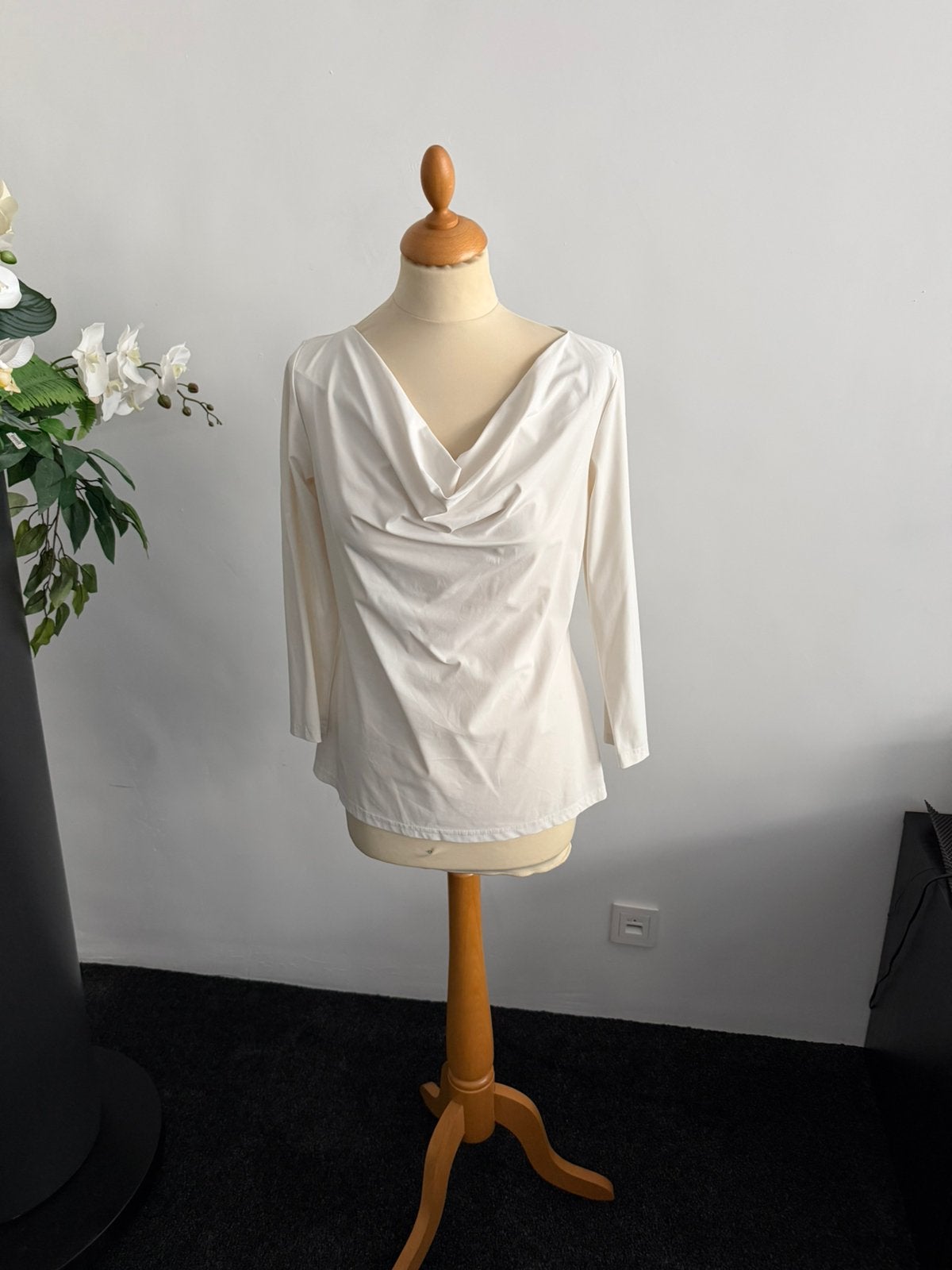 Studio Anneloes Witte Top met Drapering / Watervalhals, Ophalen of Verzenden, Zo goed als nieuw, Wit