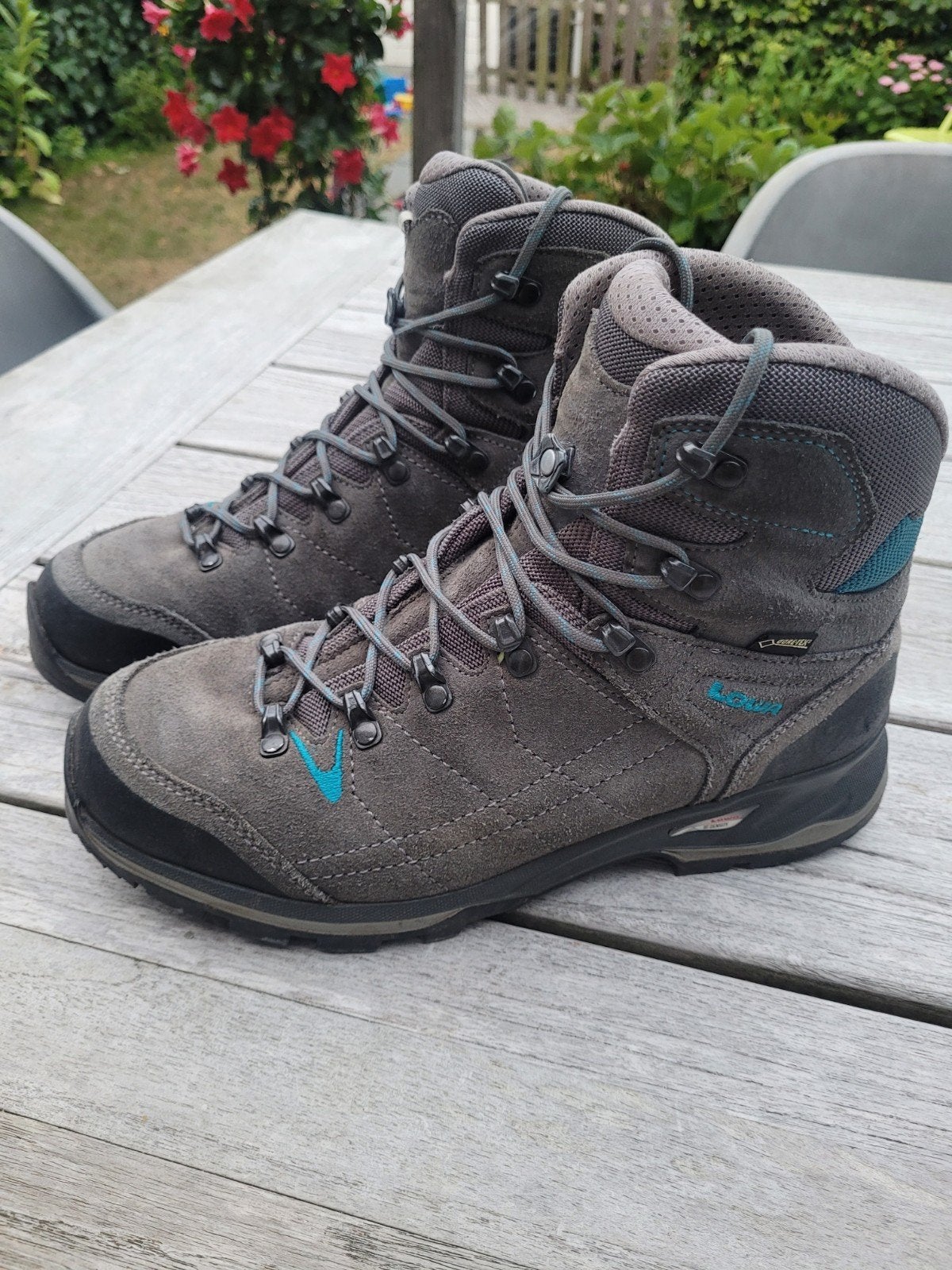 Lowa Vantage GTX Mid Ws Bergschoenen Maat 7.5/41,5, Sport en Fitness, Bergsport en Wandelen, Ophalen of Verzenden, Gebruikt, Schoenen