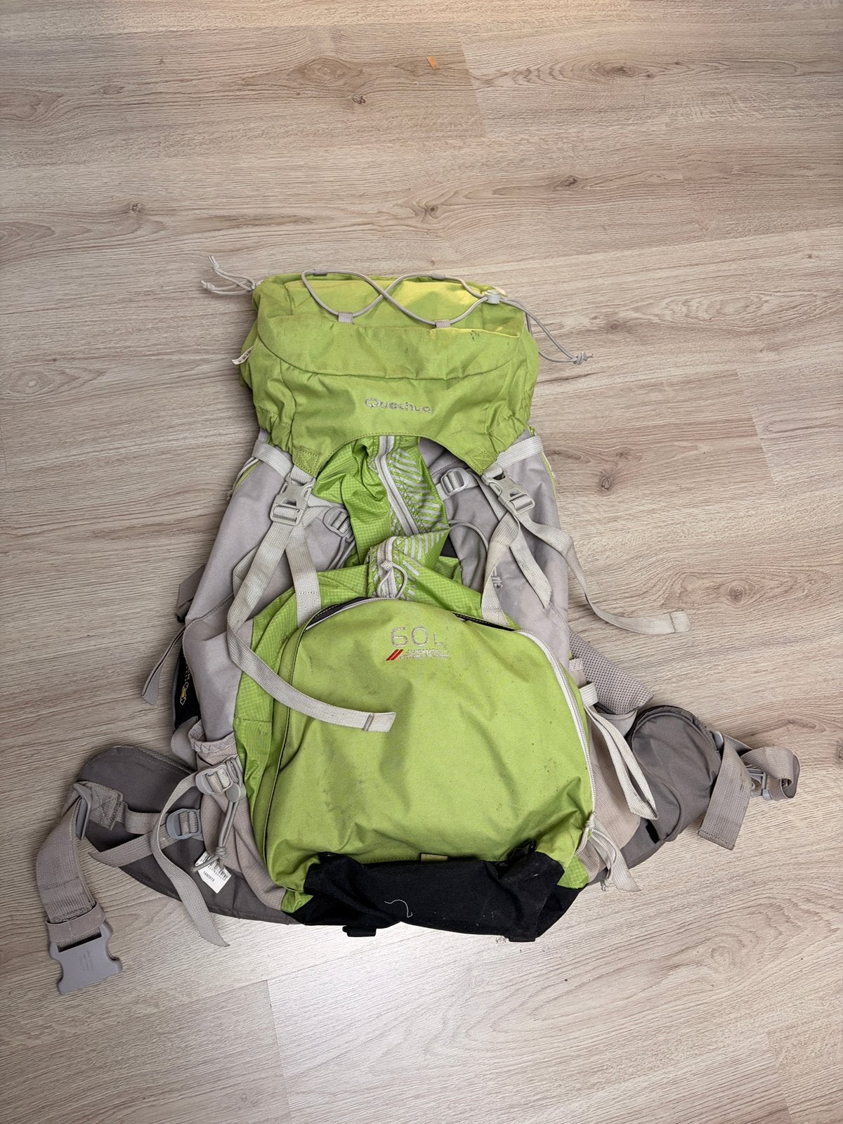 Quechua Symbium 60 EasyFit L – dames trekkingrugzak 60 liter, Ophalen, Gebruikt, Rugzak
