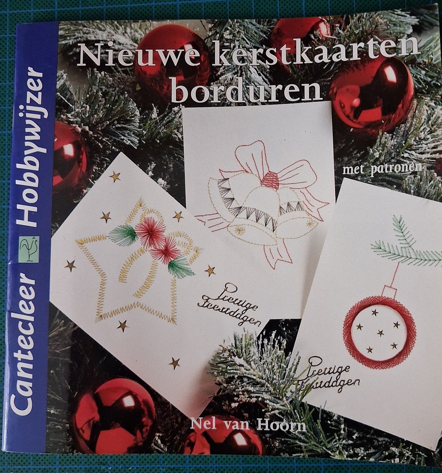 N. van Hoorn - Nieuwe kerstkaarten borduren, Ophalen of Verzenden, Zo goed als nieuw, N. van Hoorn