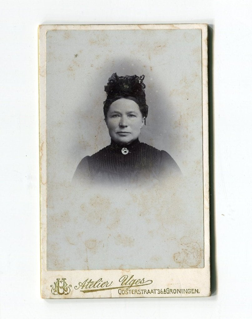 Carte de Visite. Atelier Uges. Groningen., Foto, Ophalen of Verzenden, Zo goed als nieuw, Voor 1940