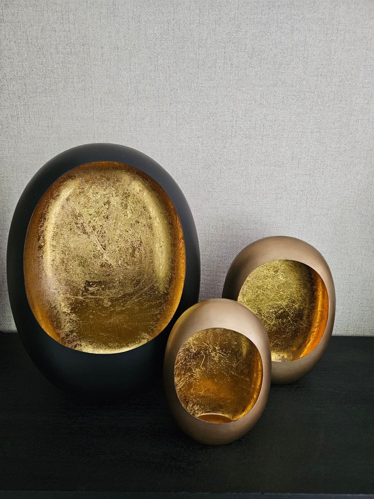Set van 3 decoratieve eieren: zwart en goud, Zwart, Ophalen of Verzenden, Zo goed als nieuw, Metaal