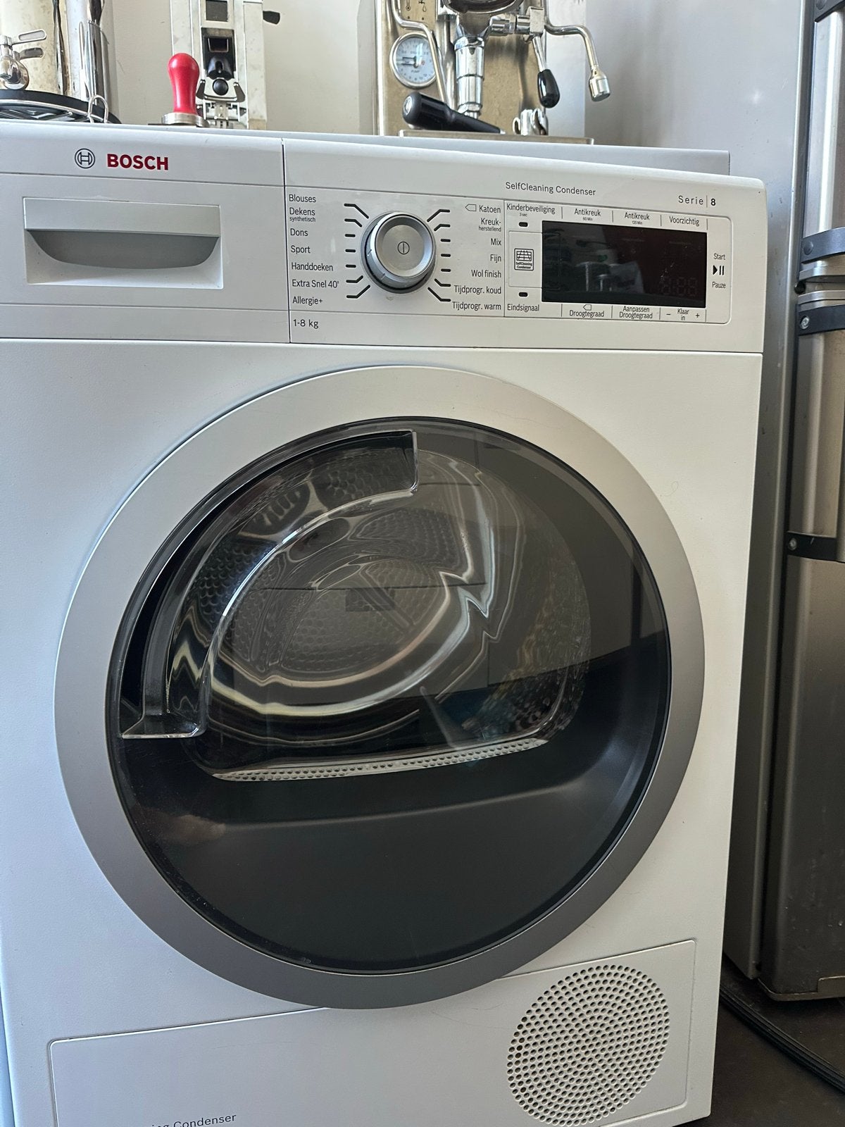 Bosch Serie 8 Condensdroger - Werkt, droogt heel langzaam, Ophalen, 6 tot 8 kg, Gebruikt, Voorlader