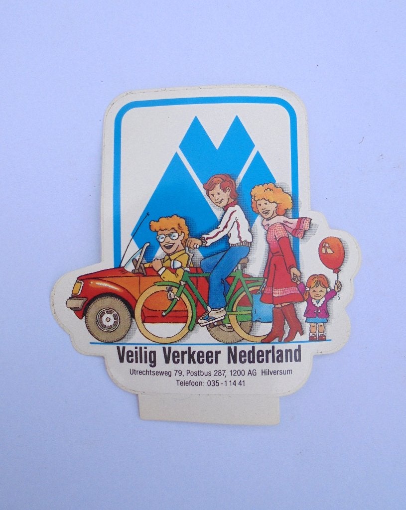 Oude retro sticker: Veilig Verkeer Nederland, Hilversum., Ophalen of Verzenden, Nieuw, Bedrijf of Vereniging