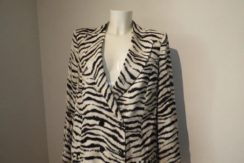 Elisabetta Franchi langere blazer animal print merk stof, Maat 38/40 (M), Zo goed als nieuw, Jasje, Meerkleurig