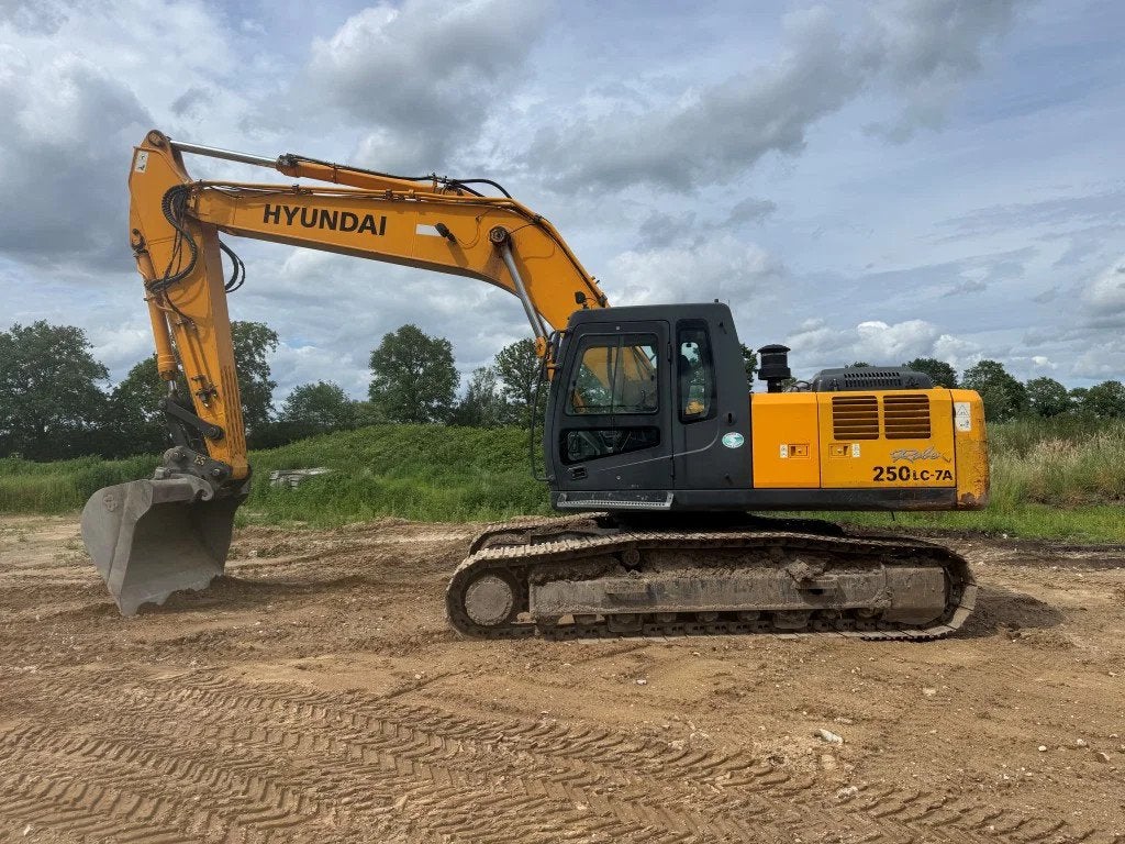 Hyundai 250LC-7A 8100 HR ! (bj 2008), Graafmachine