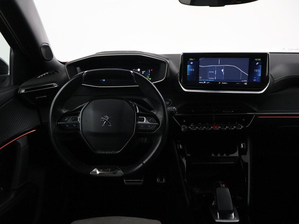 Peugeot e-2008 EV GT PREMIERE + PANORAMA SCHUIFDAK | ADAPTIV, Auto's, Peugeot, 136 pk, Gebruikt, Overige kleuren, Alcantara